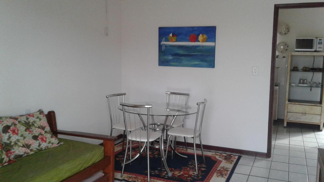 Residencial Tres Irmas Apartment *